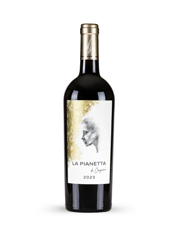 <span style="color: #c4a363;" class="font-cagnore1">LA PIANETTA </span> <span style="color: #c4a363;" class="font-cagnore2">di Càgnore</span><br><span class="tipovino">Marche Rosso IGT<br>2023</span>